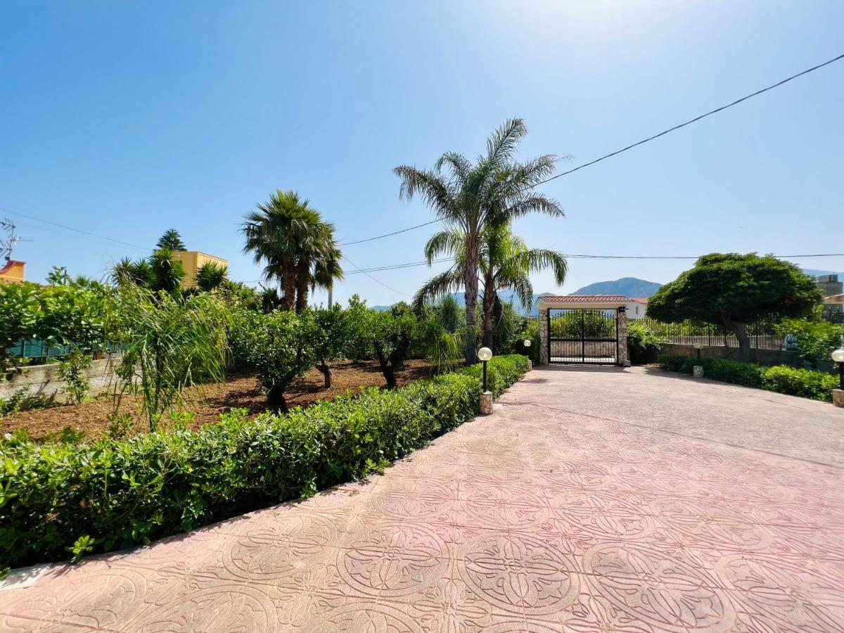 Villa Genova Carini Eksteriør bilde